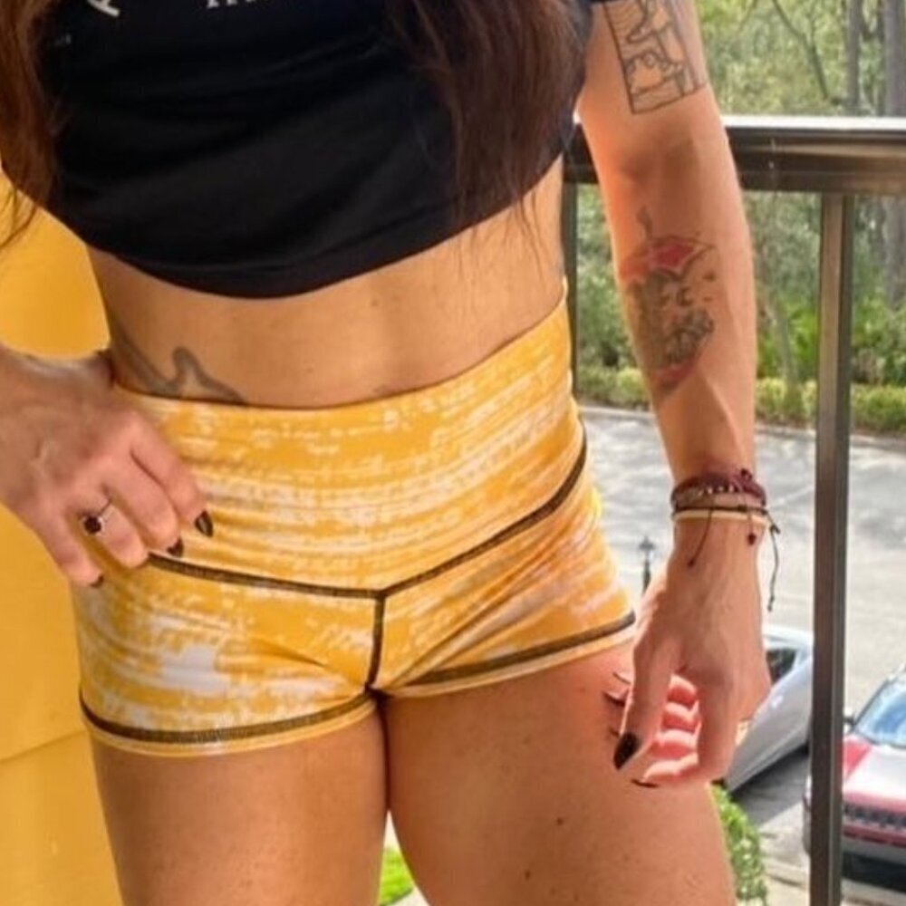 Kailoha Clothing Shorts Size SMALL